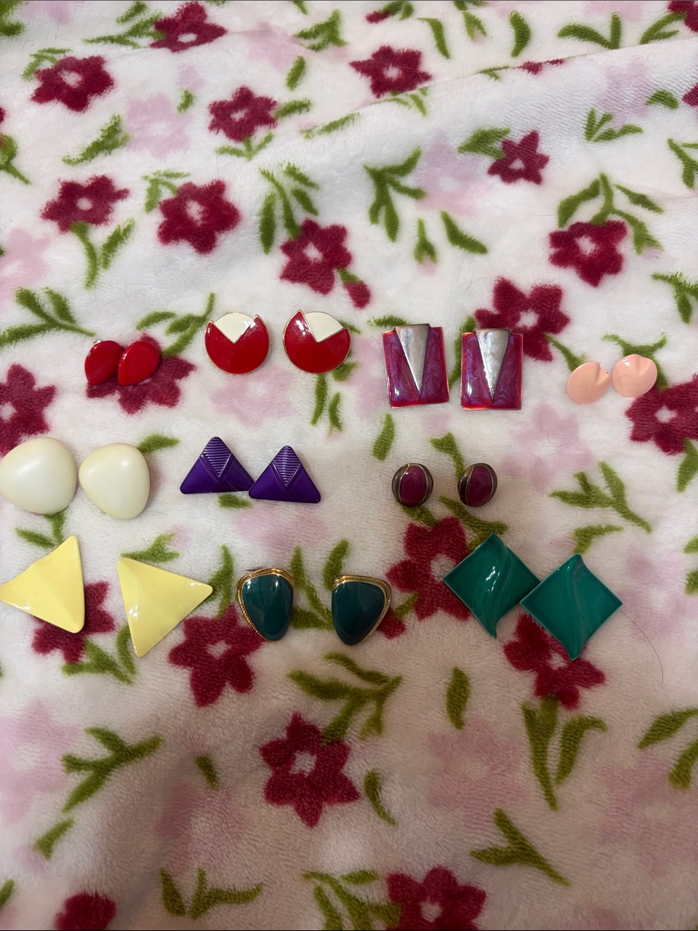 Vintage 80s style earrings - Set of 10, Red, Green, Purple, Pink, Yellow